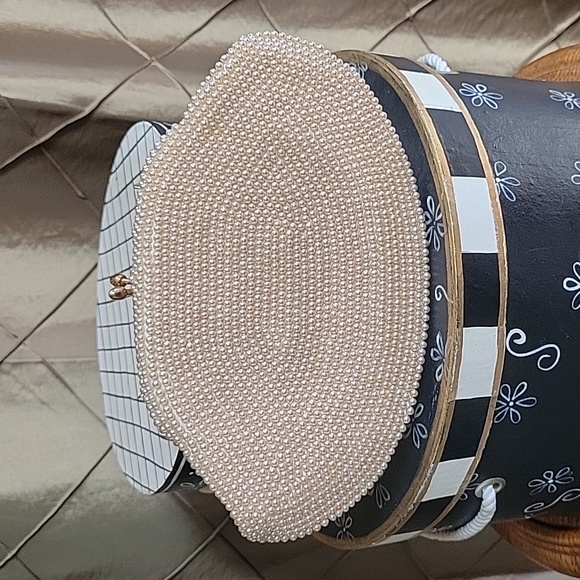 EUC- Vintage Seed Pearl Beaded Wedding / Evening Clutch - Picture 3 of 6